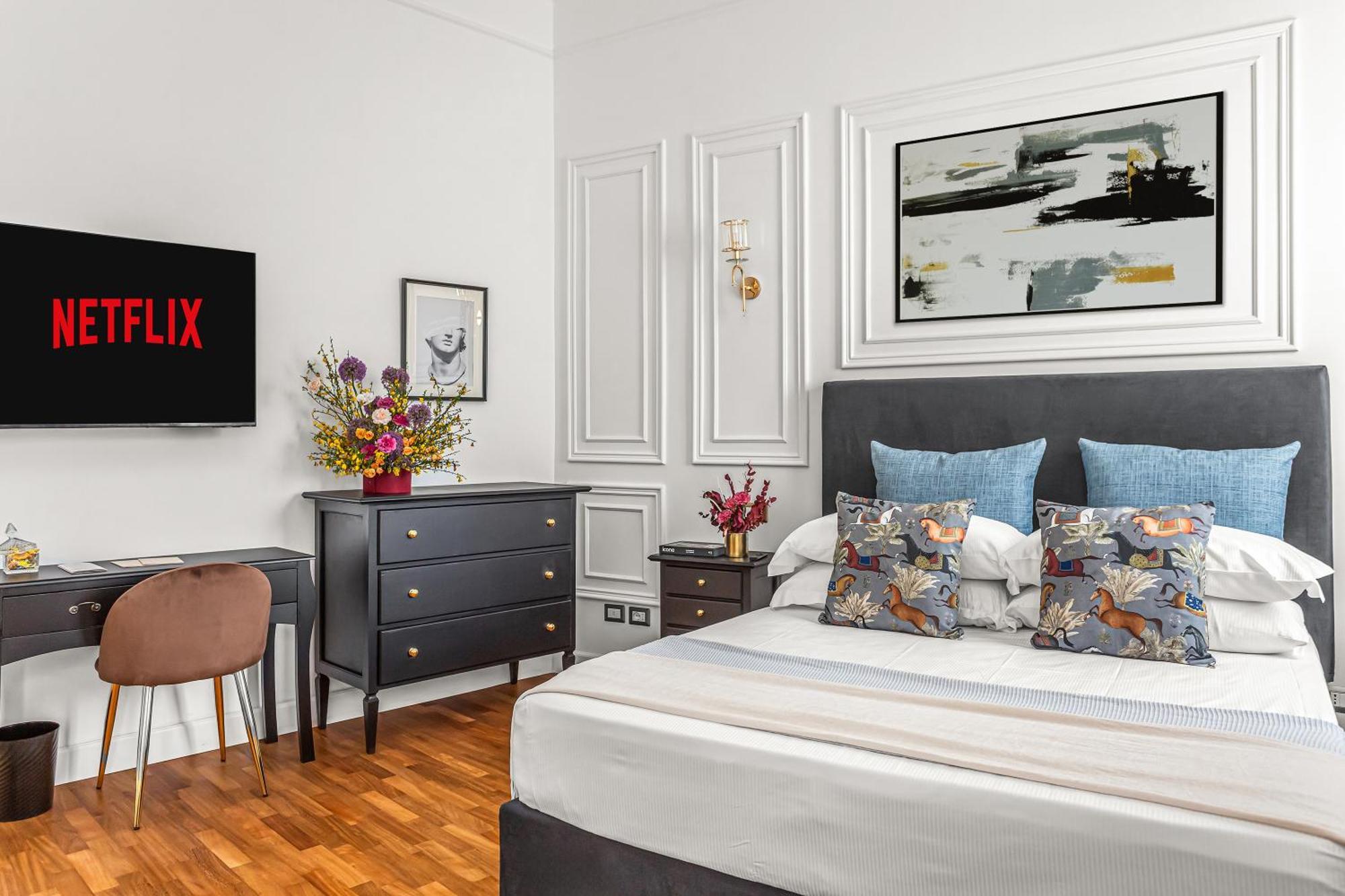 Blue Prestige Suites — Photos 1